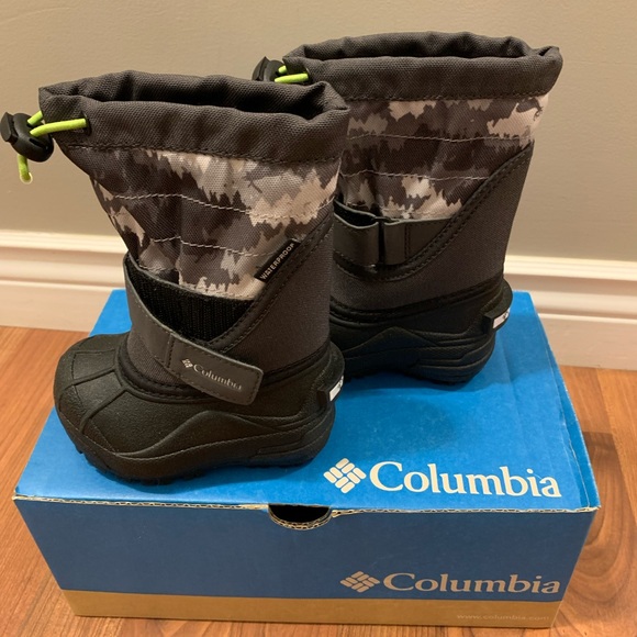 Columbia Winter boots Toddler size 5- New in box - Picture 2 of 3